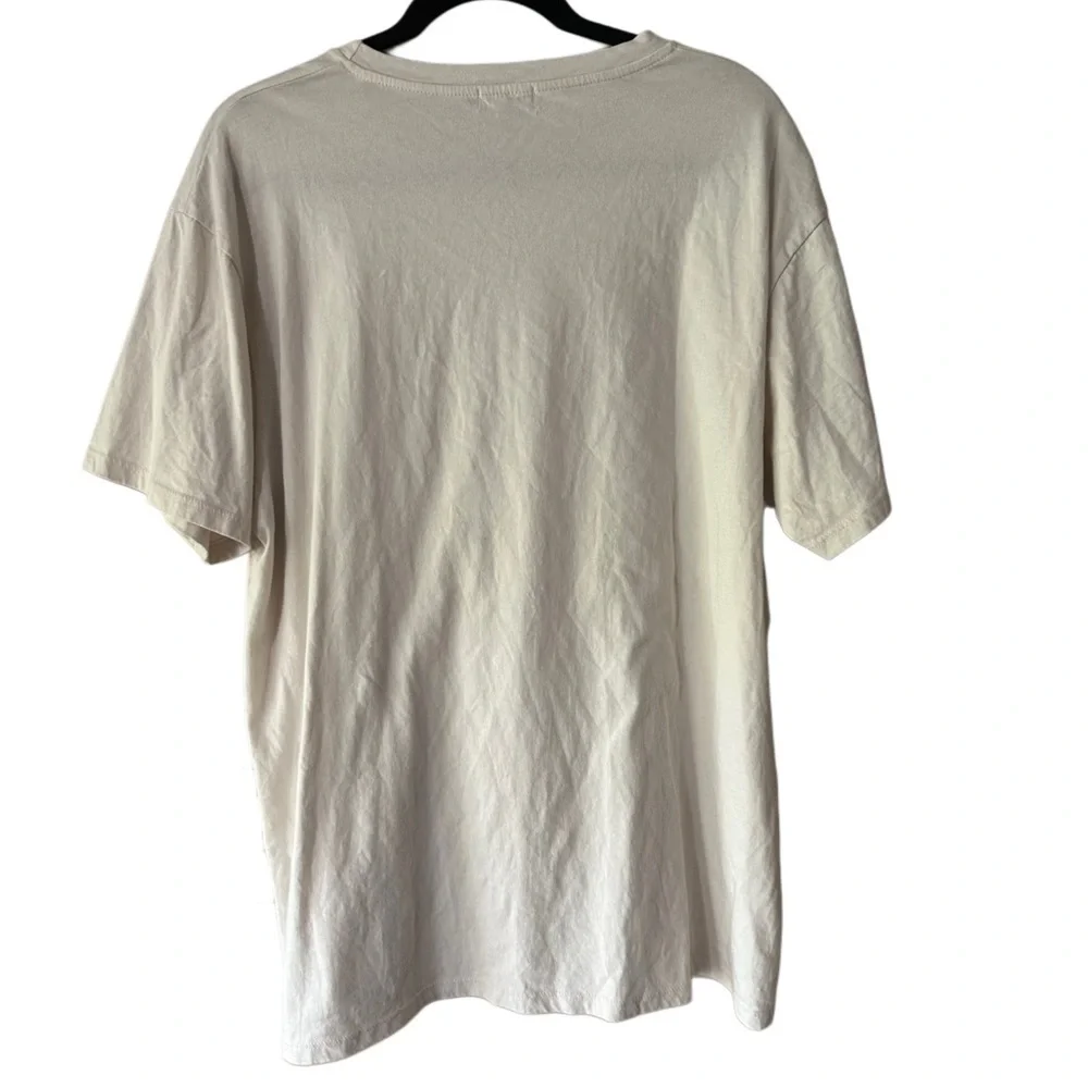 Originality Cream Nashville Guitar Flames and Floral Graphic Short Sleeve Tee - Picture 5 of 5